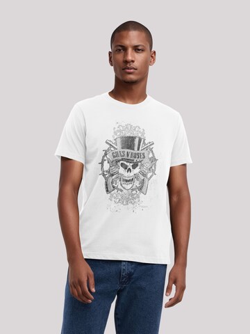 F4NT4STIC T-Shirt 'Guns 'N' Roses Skull and Pistols' in Weiß: Vorderseite