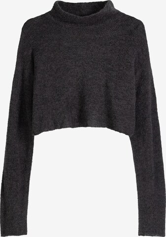 Bershka Sweater in Grey: front