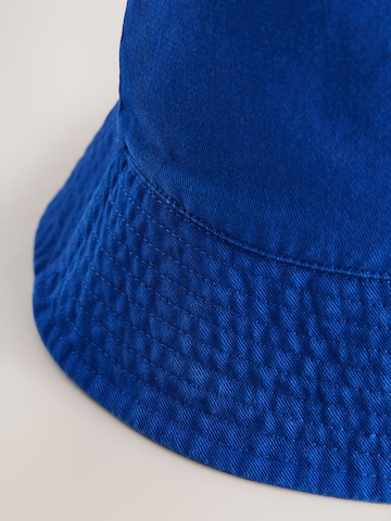 self. Hat in Blue