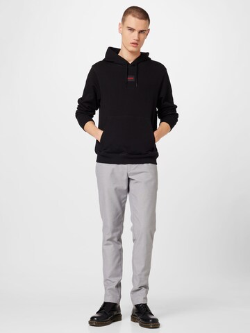 HUGO - Sweatshirt 'Daratschi214' em preto