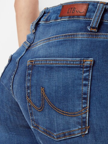 Slimfit Jeans 'Aspen Y' di LTB in blu