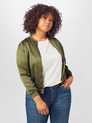 Veste mi-saison 'Chani' ABOUT YOU Curvy en vert : devant