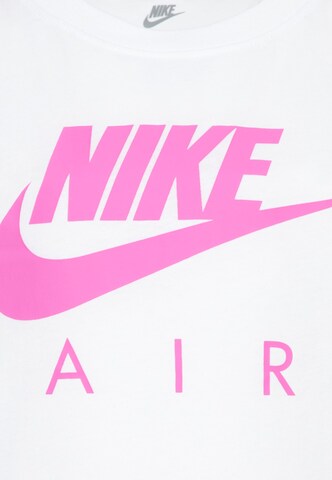 Nike Sportswear T-Shirt in Weiß