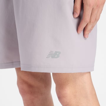 Regular Pantalon de sport 'Sport Essential Short 7"' new balance en gris