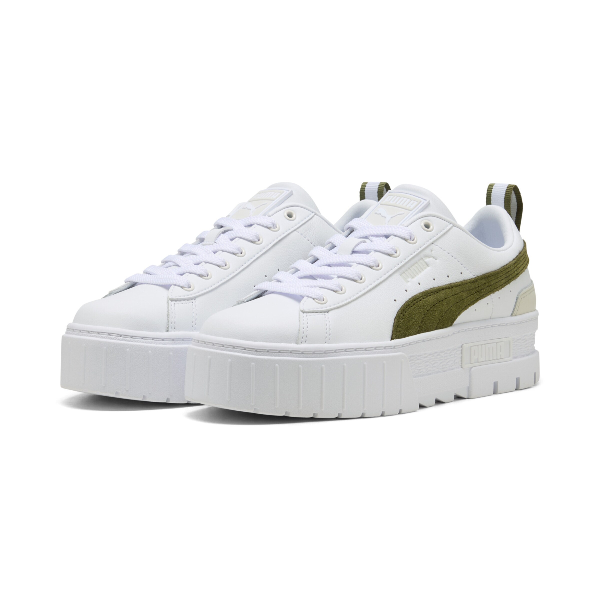 PUMA Sneakers in White