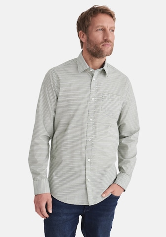Coupe regular Chemise 'Hugh' Stooker Men en vert : devant
