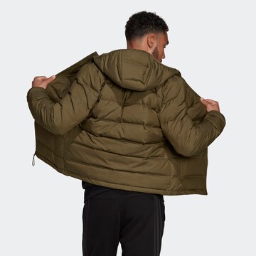ADIDAS SPORTSWEAR Jacke 'Helionic' in Grün