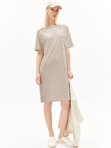 Robe ' CHAARA ' ARMEDANGELS en beige