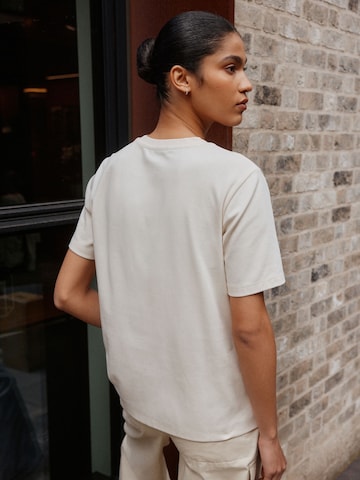 Maglietta di Next in beige