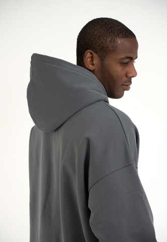 Johnny Urban Sweatshirt 'Cody Oversized' in Grey