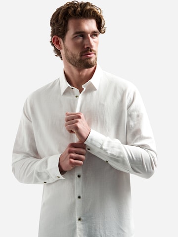 No Excess Regular Fit Skjorte i hvid