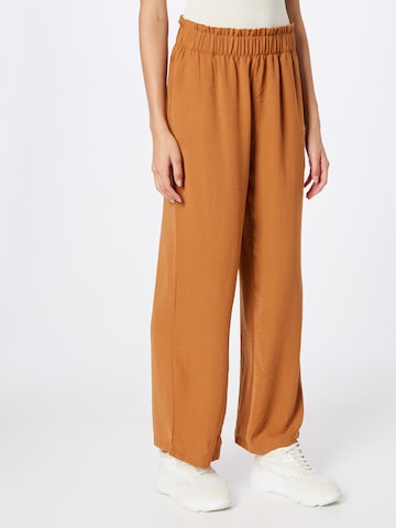 JDY Loose fit Pants 'Gry' in Brown: front