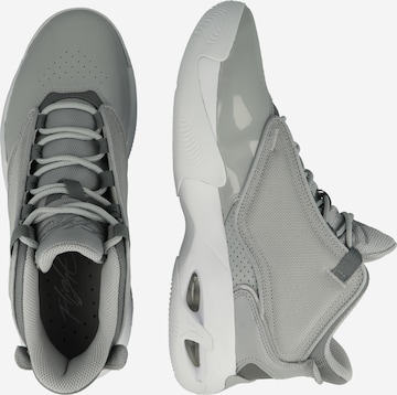 JordanSportske cipele 'Max Aura 4' - siva boja
