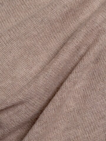Marie Lund Sweater in Beige