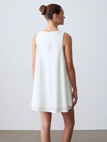 Dilvin - Vestido 'Mini' em branco