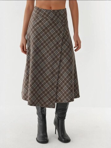 Hiccup Skirt in Brown: front