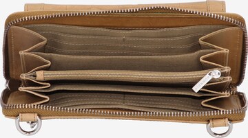 Burkely Clutch 'Icon Ivy' in Brown