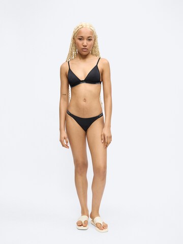 Calvin Klein Swimwear Háromszög Bikini felső - fekete