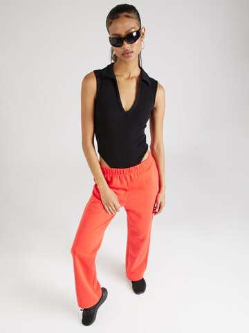 PIECES Loosefit Broek 'CHILLI' in Rood