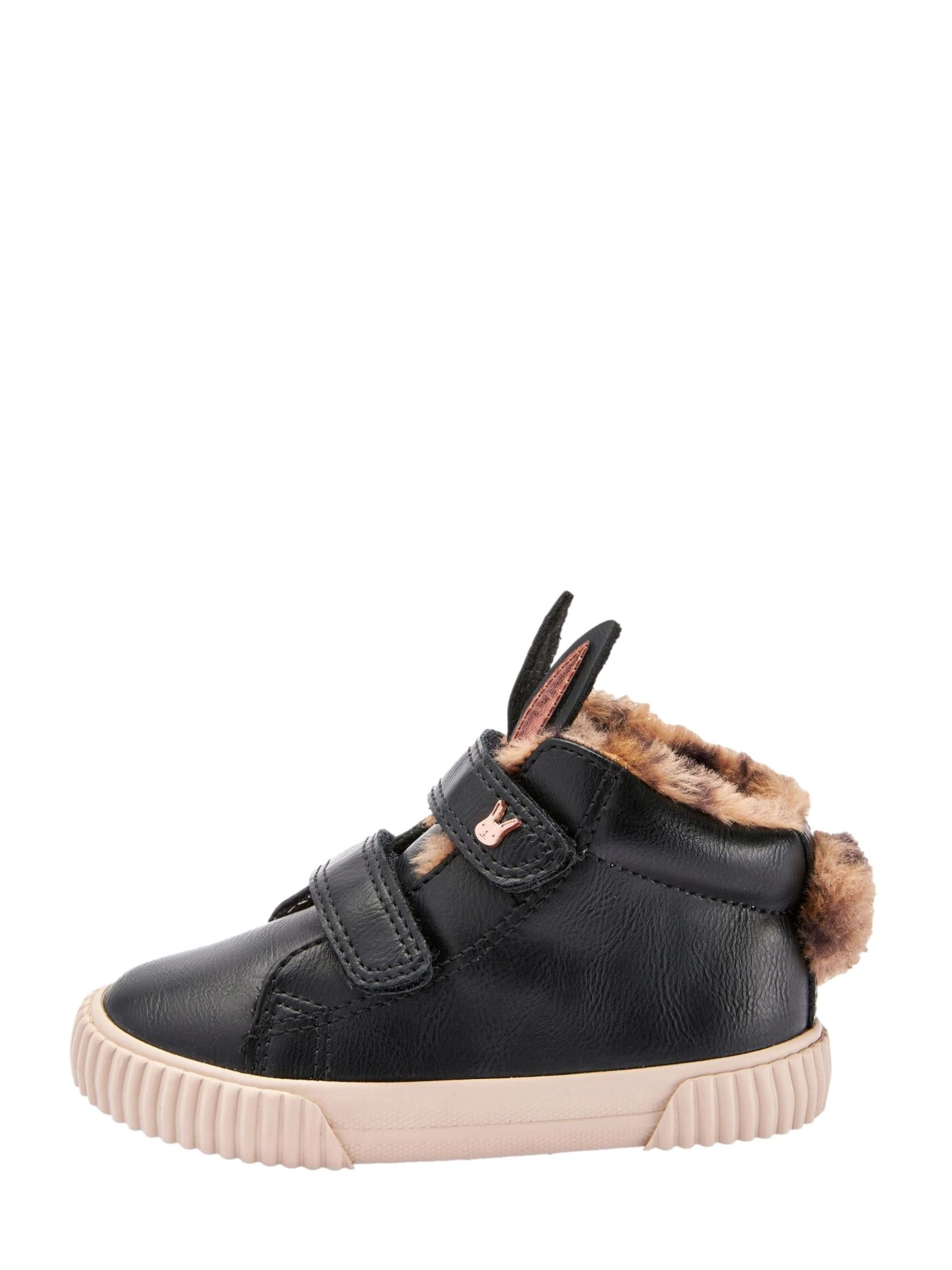 Sneaker di Next in nero: frontale