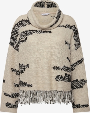 Studio Untold Sweater in Beige: front