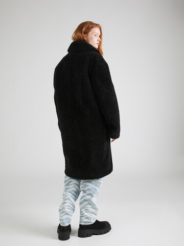 JOOP! Winter Coat in Black