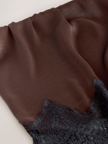 NextSuknja - smeđa boja