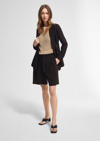 COMMA Loosefit Shorts in Schwarz