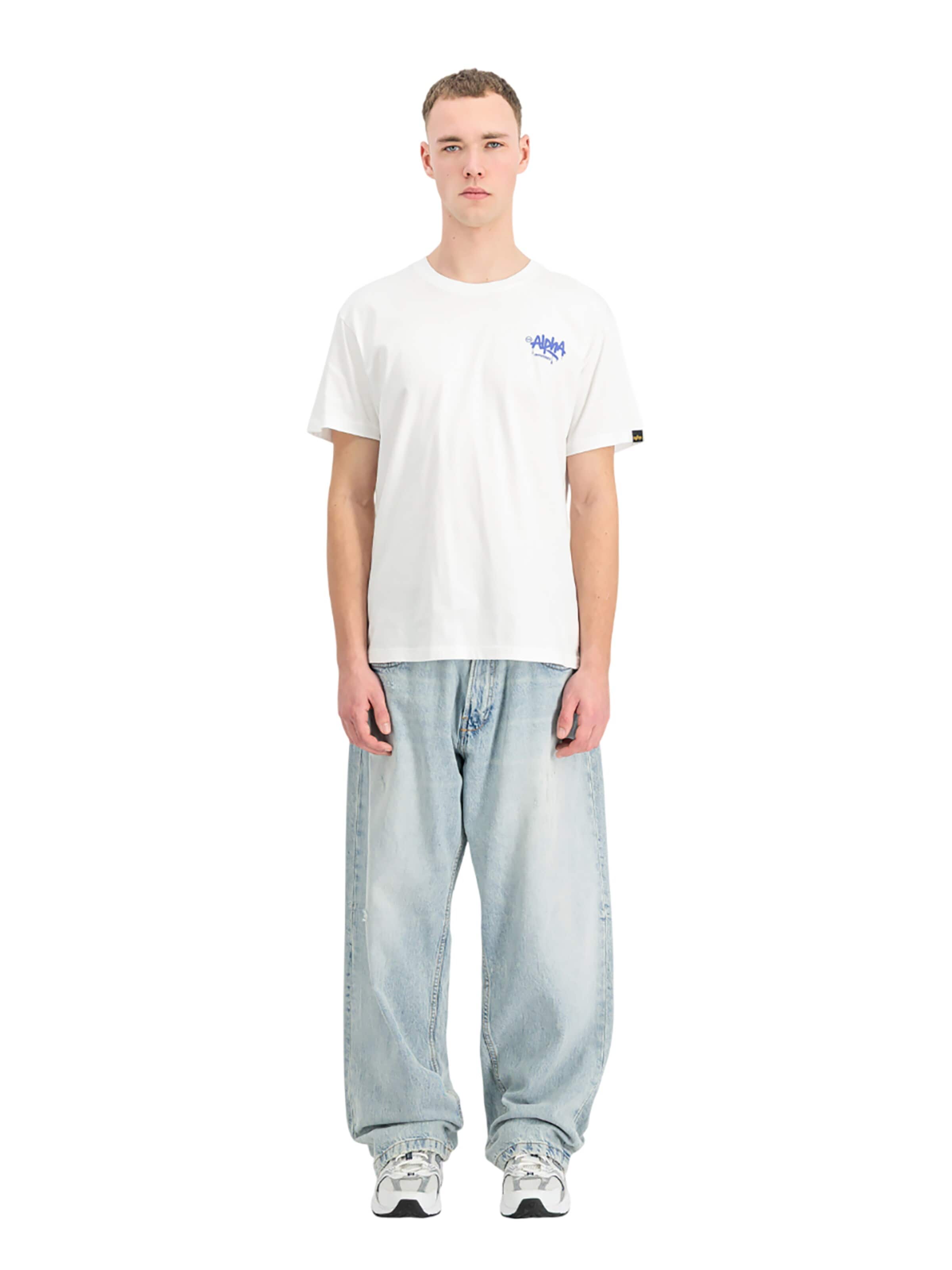 ALPHA INDUSTRIES T-shirt i vit: framsida