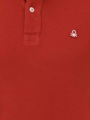 Regular fit Maglietta di UNITED COLORS OF BENETTON in rosso