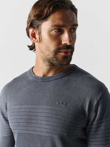KOROSHI Trui in Blauw