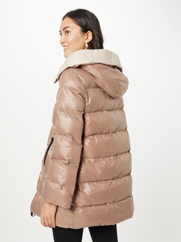 Canadian Classics Winter Coat in Beige