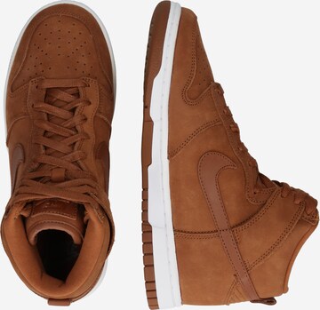 Baskets hautes 'DUNK HIGH PRM MF' Nike Sportswear en marron