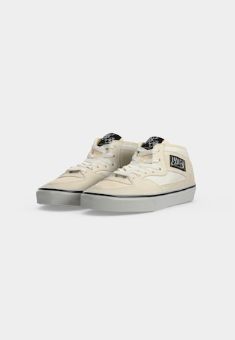 Baskets hautes 'Half Cab Decon' VANS en blanc
