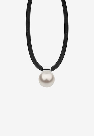 Nenalina Necklace in Black