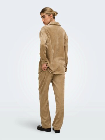 regular Pantaloni 'ONLRAGNA-AGATE' di ONLY in beige