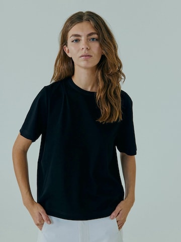 NORR Top ' Nelly tee ' - fekete: elől