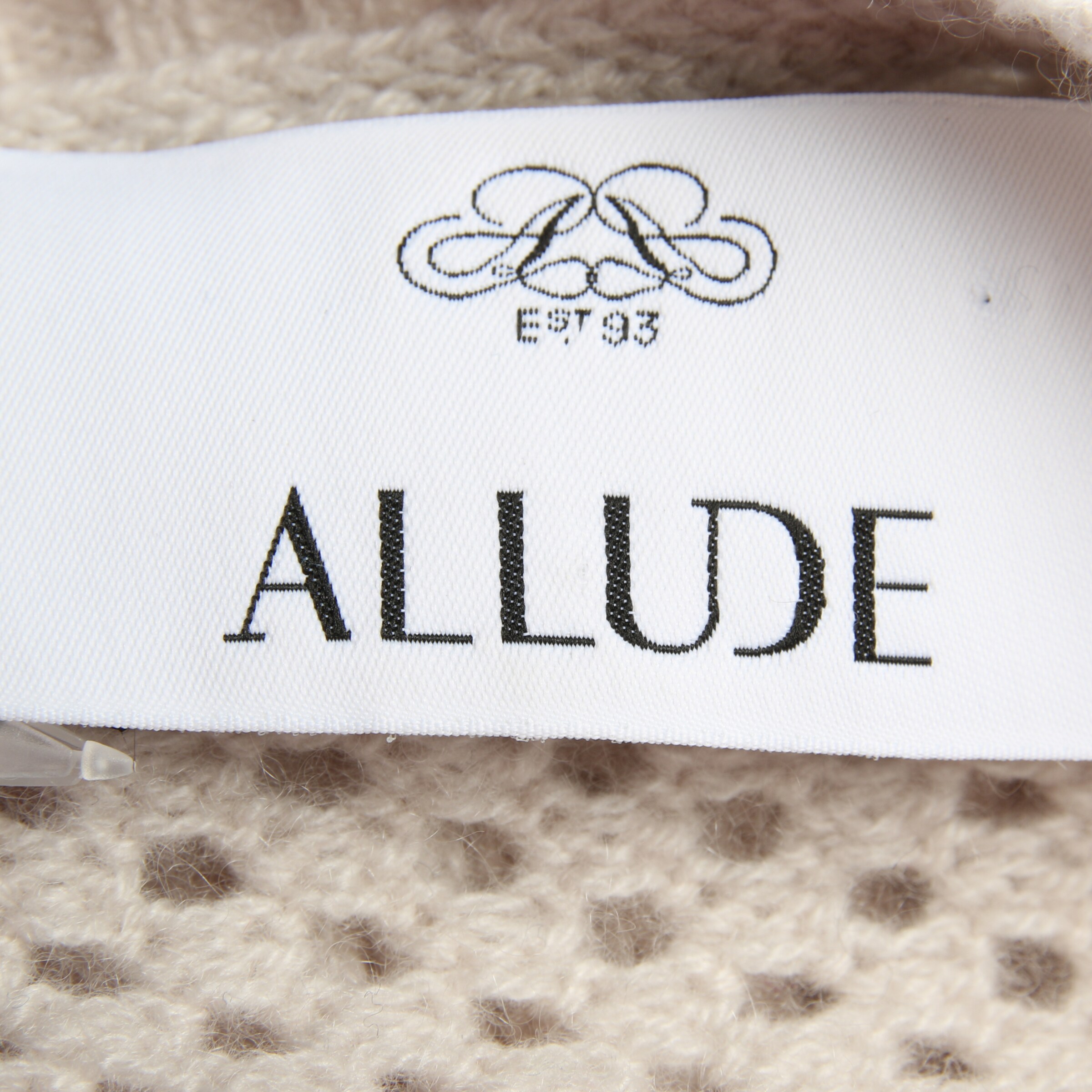 Allude Sweater & Cardigan in M in Grey