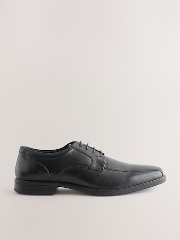 Chaussure à lacets Next en noir