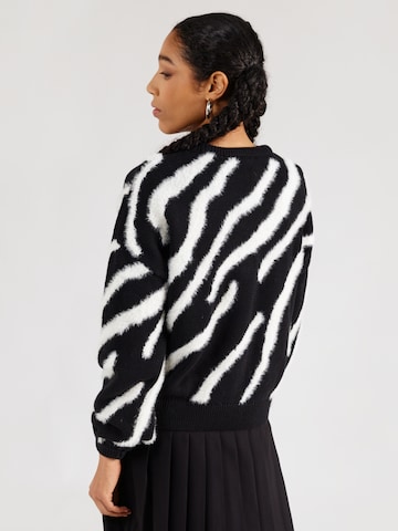 Pulover de la Fabienne Chapot pe negru