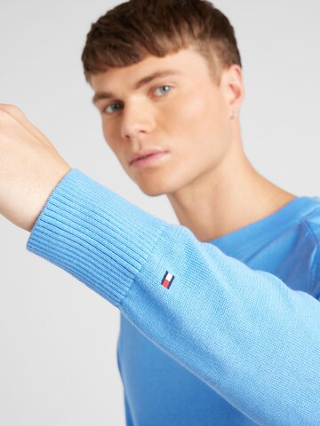 TOMMY HILFIGER Sweater in Blue