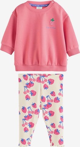 Next Setti värissä punainen: etupuoli