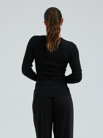 Seamless Basic Top ' Wooly ' in Zwart