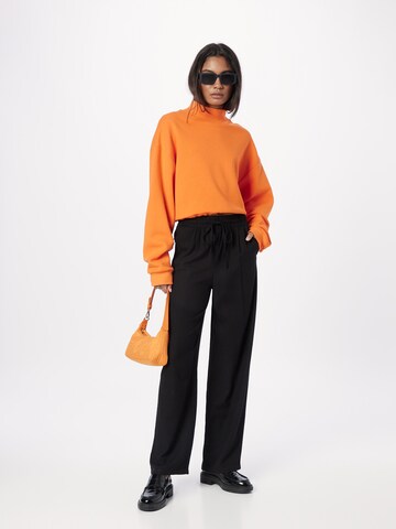 Loosefit Pantaloni con pieghe di VERO MODA in nero