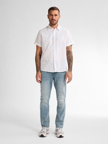 Coupe regular Chemise 'Oceanbreeze' Petrol Industries en blanc