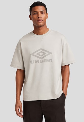 UMBRO Shirt in Grijs: voorkant
