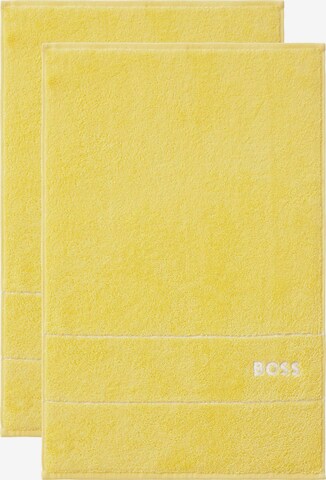 BOSS Set 'PLAIN' in Yellow: front