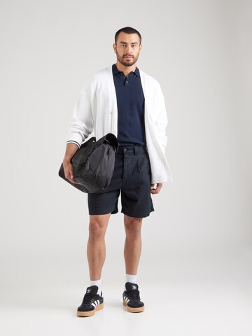 Abercrombie & Fitch - Loosefit Calças com pregas em preto