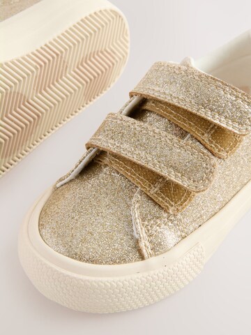 Sneaker 'Derber' di Next in oro