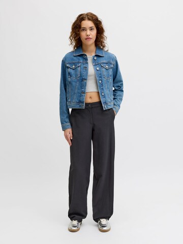 Regular Pantalon 'JXCHLOE' JJXX en noir : devant